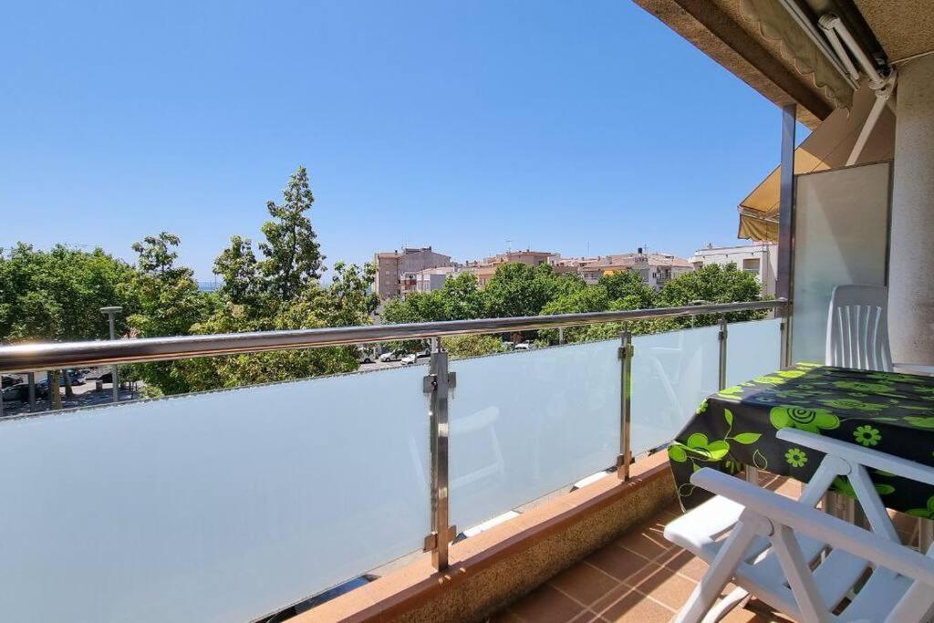 Piso En El Centro Con Vistas Al Mar Y Balcon Apartment Росес Екстериор снимка